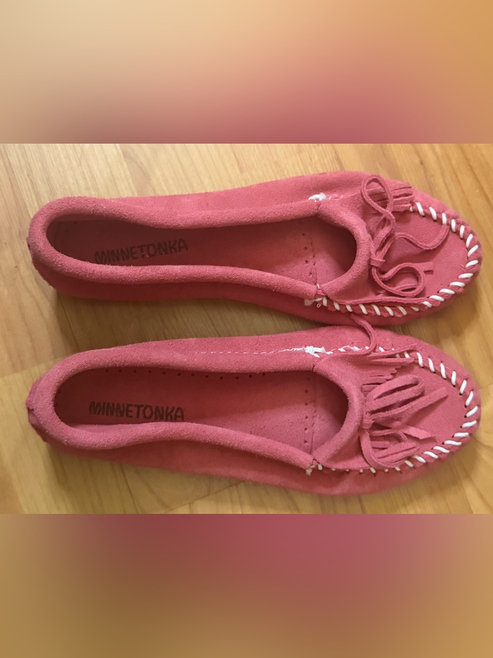 MINNETONKA kilty moccasins pink Women’s size 8 suede 4310 Slip On Shoes